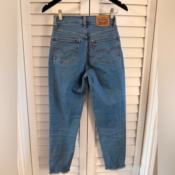 Levi’s Women’s Mom Jean with Raw Hem Size 24 - Picture 10 of 13